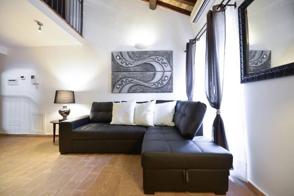 Ibernesi - Charming Apartment At The Roman Forums 외부 사진