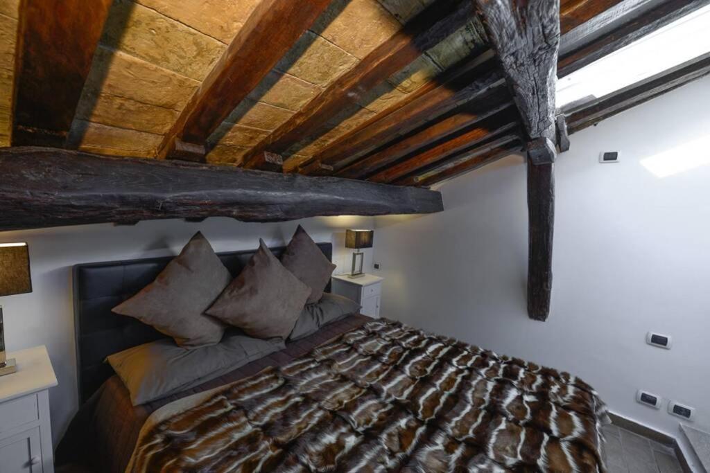 Ibernesi - Charming Apartment At The Roman Forums 외부 사진