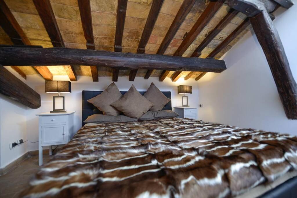 Ibernesi - Charming Apartment At The Roman Forums 외부 사진
